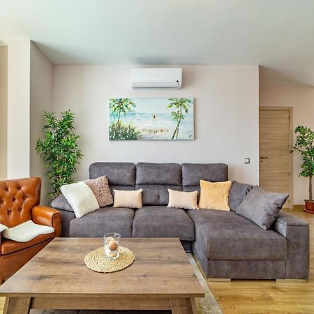 Perla De Malagueta Apartment Malaga Exterior photo