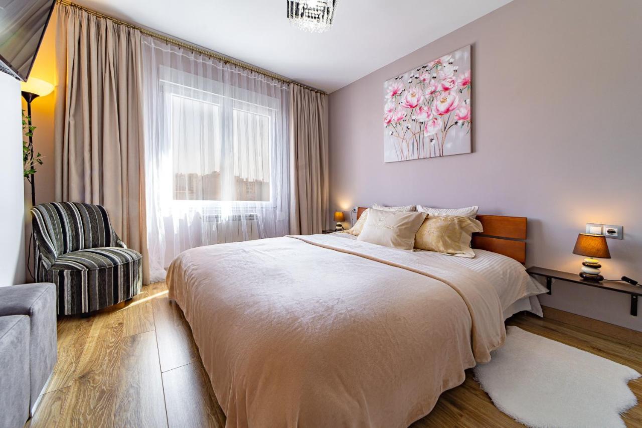Perla De Malagueta Apartment Malaga Exterior photo