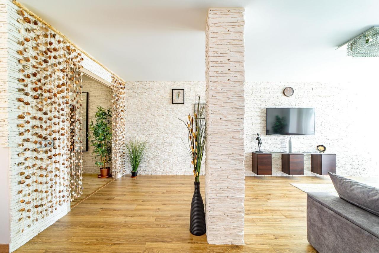 Perla De Malagueta Apartment Malaga Exterior photo